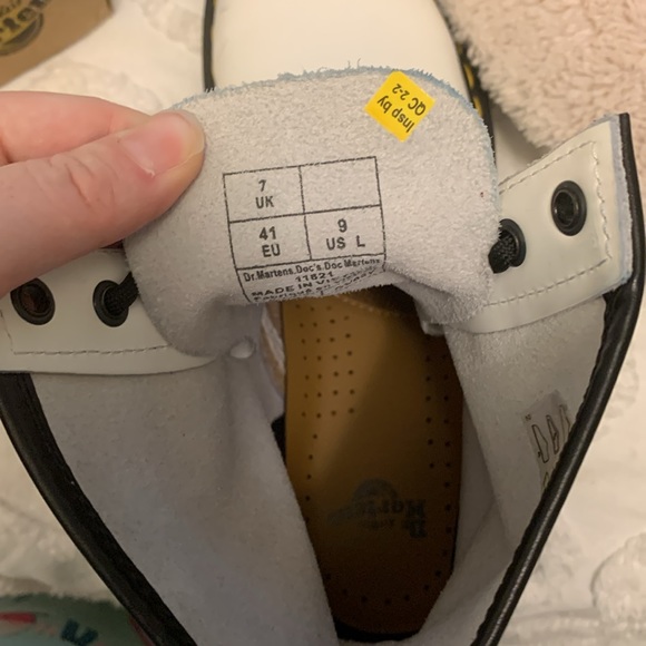 White Dr. Martens Boots - Picture 5 of 7